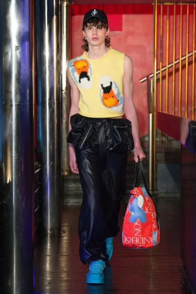 Look 49